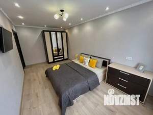 2-к квартира, посуточно, 47м2, 1/1 этаж