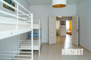 3-к квартира, посуточно, 100м2, 1/9 этаж