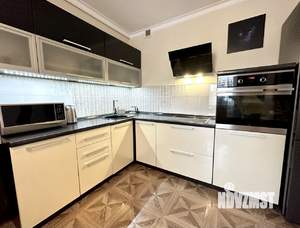 1-к квартира, посуточно, 41м2, 6/10 этаж