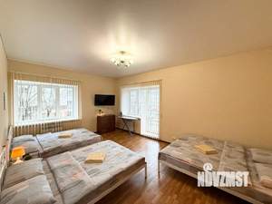 2-к квартира, посуточно, 64м2, 1/1 этаж