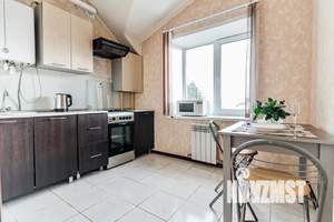 1-к квартира, посуточно, 42м2, 3/3 этаж