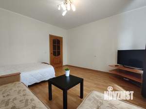 1-к квартира, посуточно, 44м2, 2/9 этаж
