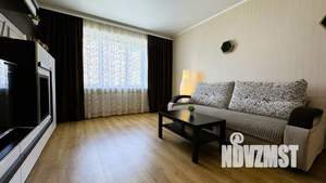 1-к квартира, посуточно, 62м2, 1/1 этаж