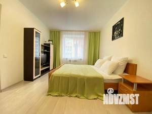 1-к квартира, посуточно, 35м2, 1/1 этаж