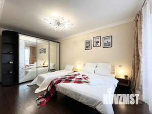 1-к квартира, посуточно, 48м2, 6/9 этаж