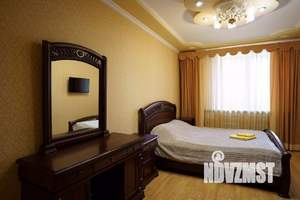 3-к квартира, посуточно, 84м2, 1/1 этаж