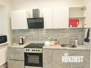 1-к квартира, посуточно, 50м2, 13/21 этаж