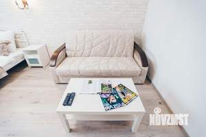 1-к квартира, посуточно, 46м2, 1/1 этаж