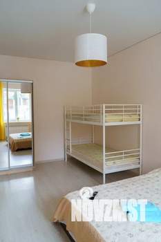 1-к квартира, посуточно, 42м2, 1/9 этаж