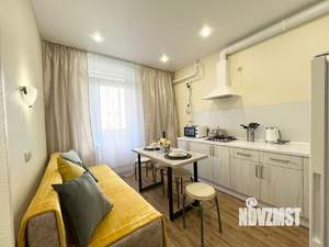 1-к квартира, посуточно, 40м2, 1/10 этаж