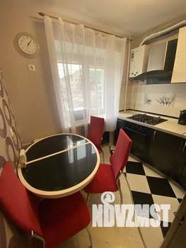 1-к квартира, посуточно, 37м2, 2/5 этаж