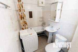 Студия квартира, посуточно, 47м2, 1/4 этаж