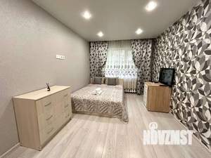 2-к квартира, посуточно, 46м2, 1/5 этаж