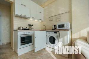 1-к квартира, посуточно, 43м2, 9/16 этаж