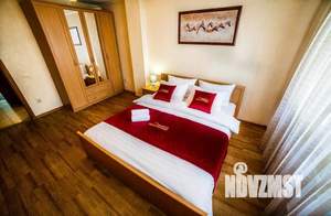 2-к квартира, посуточно, 75м2, 1/1 этаж