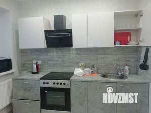 1-к квартира, посуточно, 50м2, 1/1 этаж