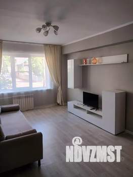 2-к квартира, посуточно, 48м2, 1/5 этаж