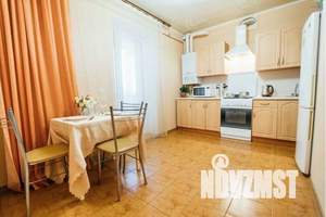 1-к квартира, посуточно, 47м2, 4/6 этаж