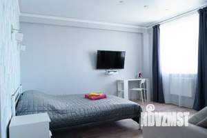 Студия квартира, посуточно, 42м2, 16/22 этаж