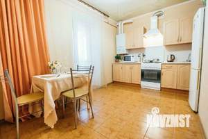 1-к квартира, посуточно, 46м2, 1/1 этаж