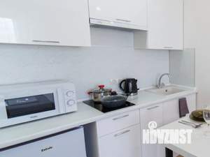 Студия квартира, посуточно, 25м2, 13/25 этаж