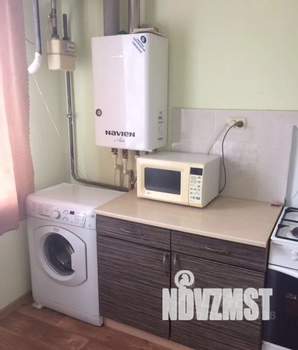 1-к квартира, посуточно, 35м2, 1/3 этаж