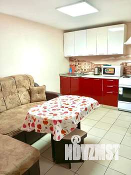 Студия квартира, посуточно, 47м2, 1/4 этаж