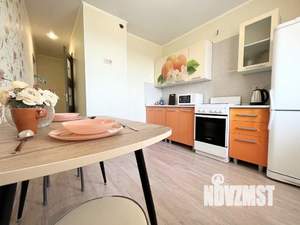 1-к квартира, посуточно, 38м2, 1/1 этаж