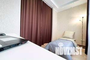 1-к квартира, посуточно, 44м2, 1/16 этаж