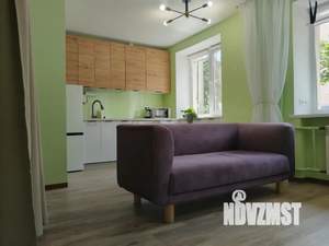 Студия квартира, посуточно, 30м2, 1/5 этаж