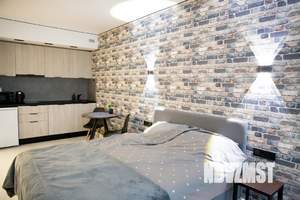 Студия квартира, посуточно, 35м2, 1/18 этаж