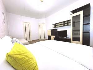 1-к квартира, посуточно, 43м2, 2/9 этаж