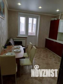 1-к квартира, посуточно, 50м2, 7/10 этаж