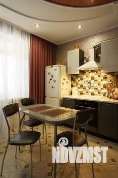 Студия квартира, посуточно, 47м2, 2/13 этаж