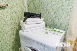 2-к квартира, посуточно, 49м2, 1/1 этаж