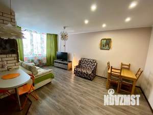 Студия квартира, посуточно, 42м2, 12/18 этаж