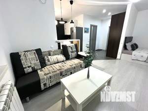 Студия квартира, посуточно, 40м2, 4/9 этаж