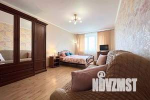1-к квартира, посуточно, 42м2, 6/9 этаж