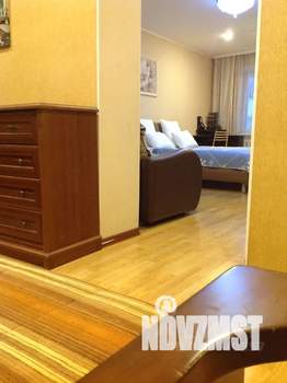 1-к квартира, посуточно, 50м2, 3/6 этаж