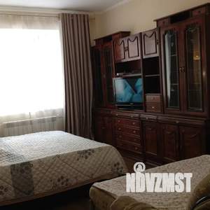 1-к квартира, посуточно, 42м2, 2/17 этаж