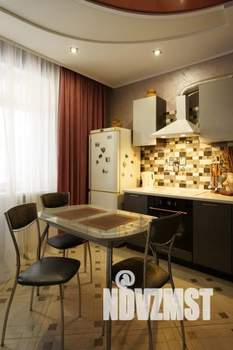 1-к квартира, посуточно, 46м2, 1/1 этаж