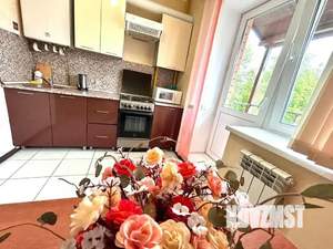 2-к квартира, посуточно, 45м2, 1/1 этаж