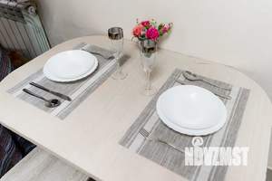 Студия квартира, посуточно, 47м2, 1/4 этаж