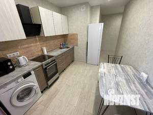 1-к квартира, посуточно, 43м2, 11/22 этаж