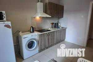 1-к квартира, посуточно, 42м2, 1/8 этаж
