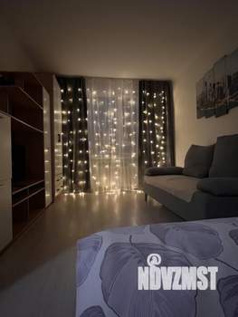 1-к квартира, посуточно, 35м2, 3/3 этаж