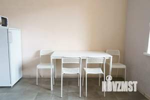 1-к квартира, посуточно, 42м2, 1/9 этаж