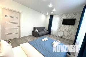 1-к квартира, посуточно, 42м2, 18/19 этаж