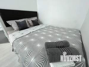 Студия квартира, посуточно, 40м2, 4/9 этаж