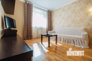 1-к квартира, посуточно, 43м2, 1/1 этаж